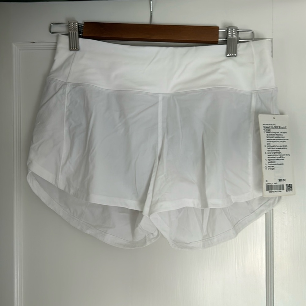Lululemon White Speed Up Short MR Short 4” *Lined